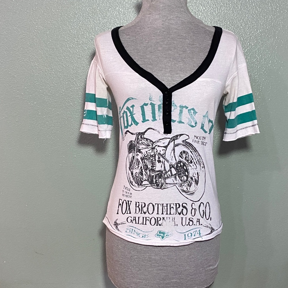Fox White and Teal Graphic V-Neck Henley Top
